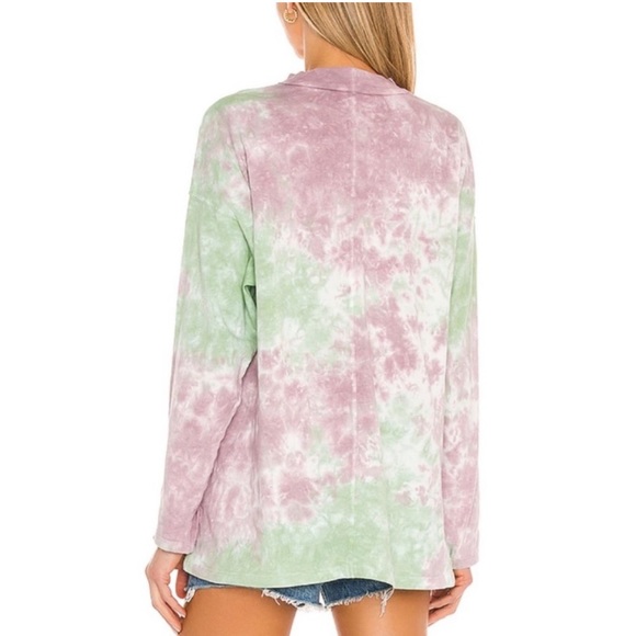 Be Free Tie Dye Tee in Lavender - Picture 3 of 3